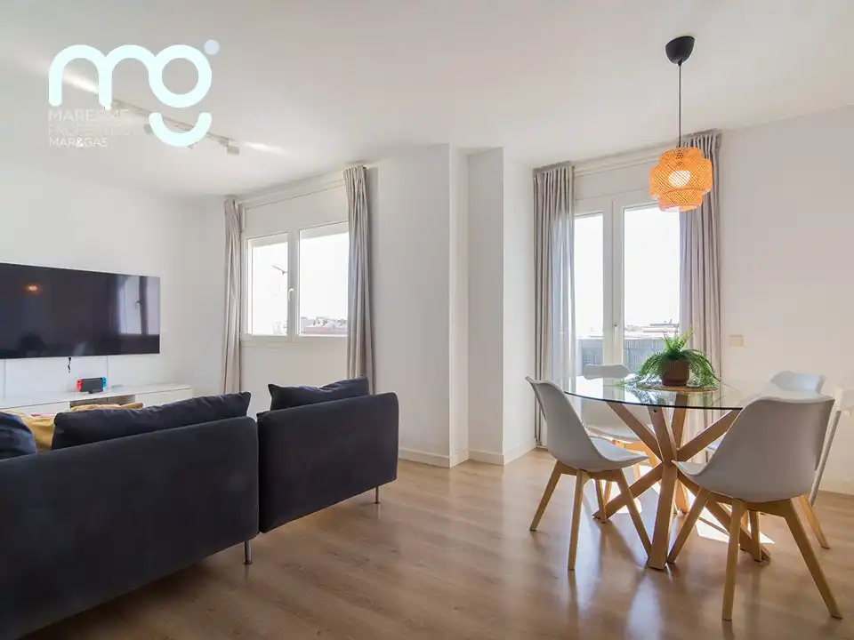Wohnzimmer von Maisonette zum Verkauf in Pineda de Mar mit Klimaanlage, Heizung und Parkett