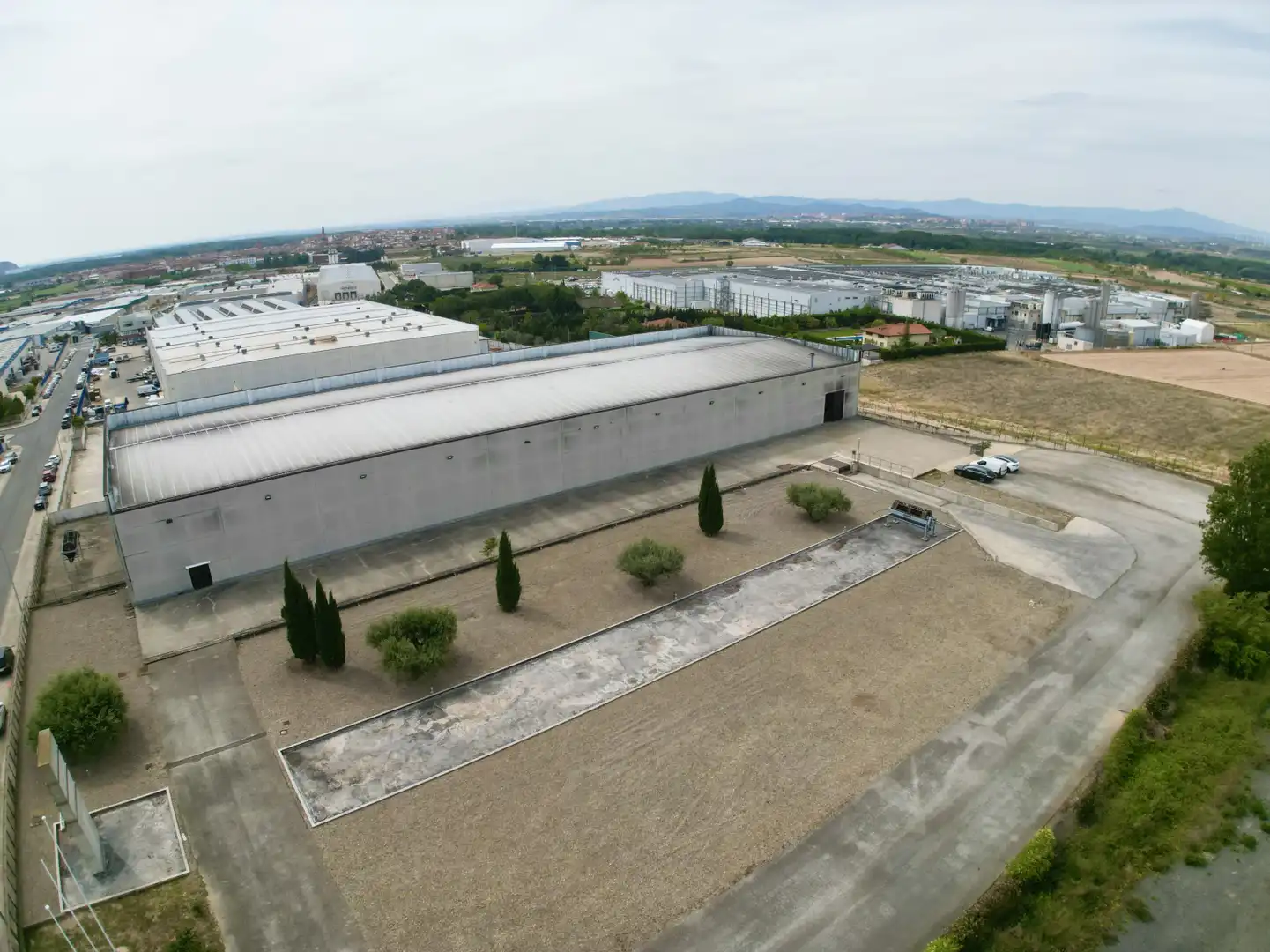 Vista exterior de Nave industrial en venta en San Adrián