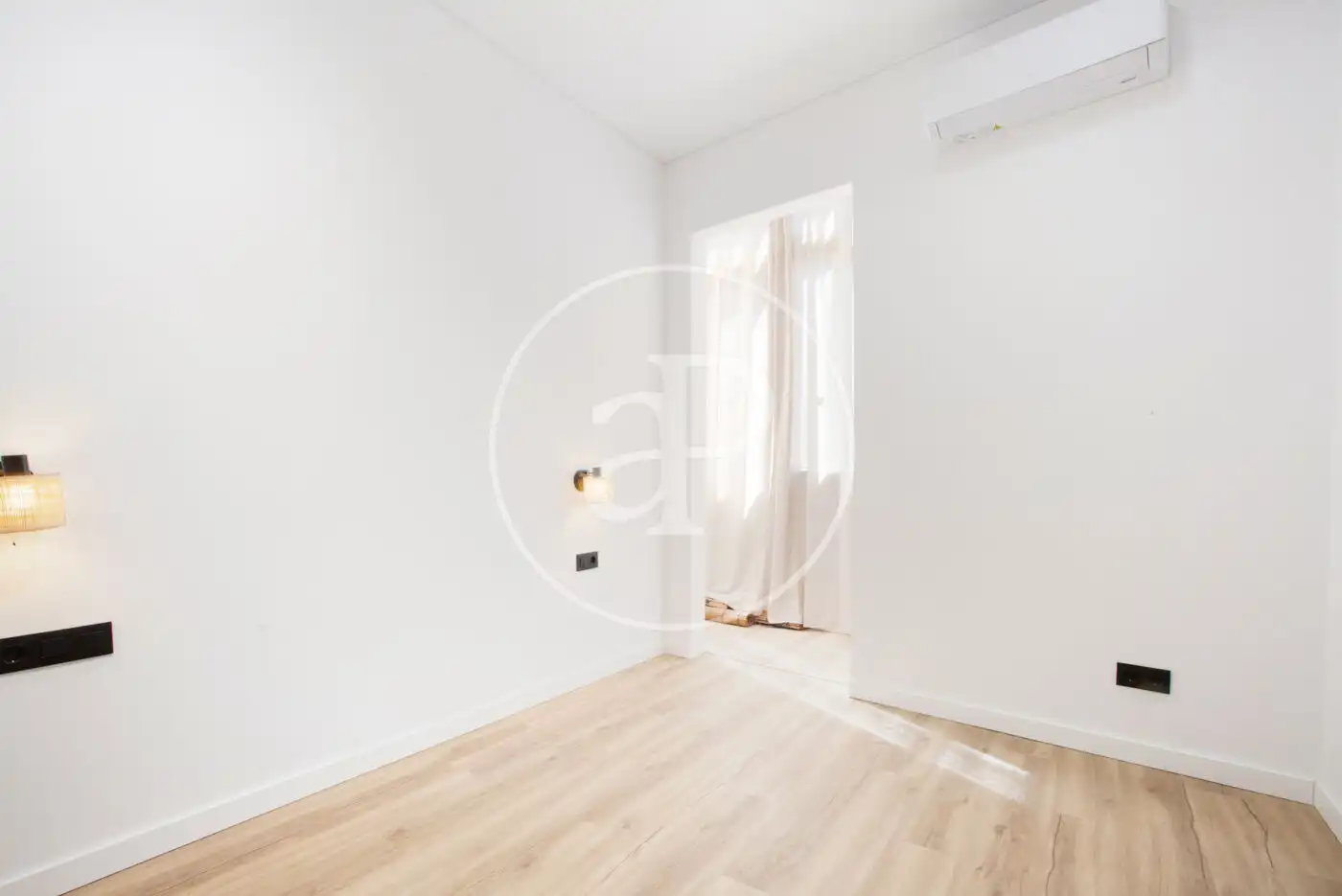 Habitación de Piso de alquiler en Valencia con Aire acondicionado y Balcón
