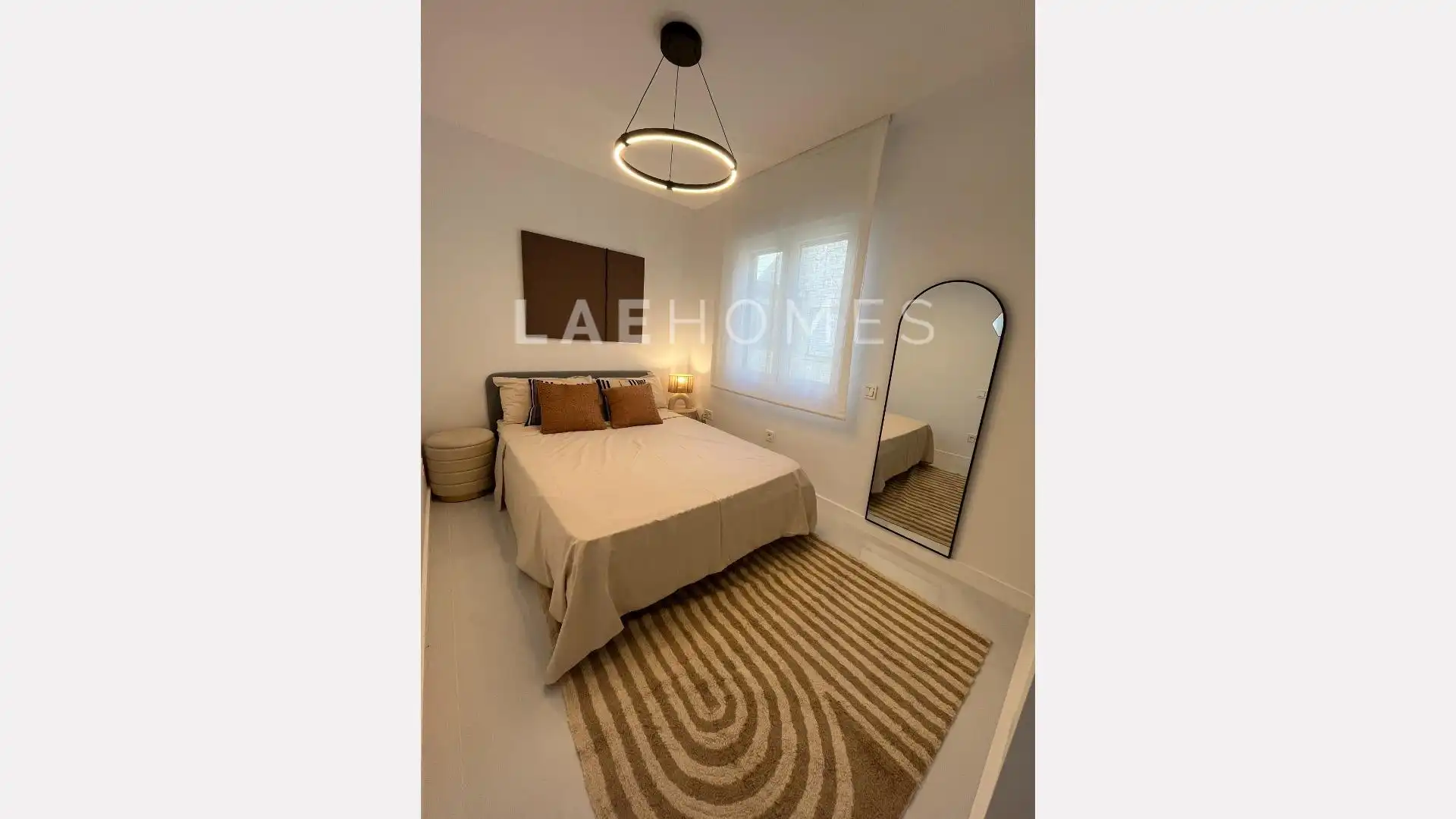 Schlafzimmer von Dachboden zum Verkauf in Marbella mit Terrasse