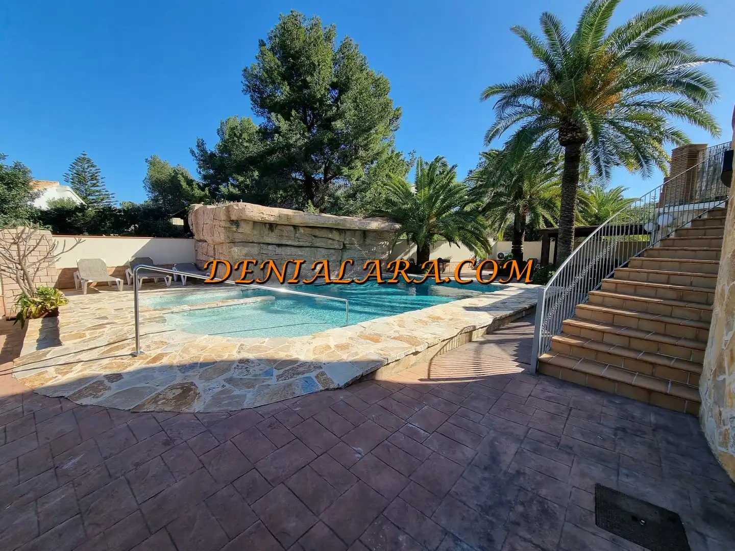 Swimming pool of Houses for sale in Dénia  with Air Conditioner, Heating and Private garden