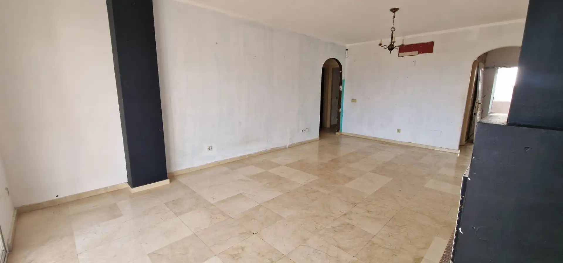 Piso en venta en Estepona con Jardín privado, Terraza y Piscina