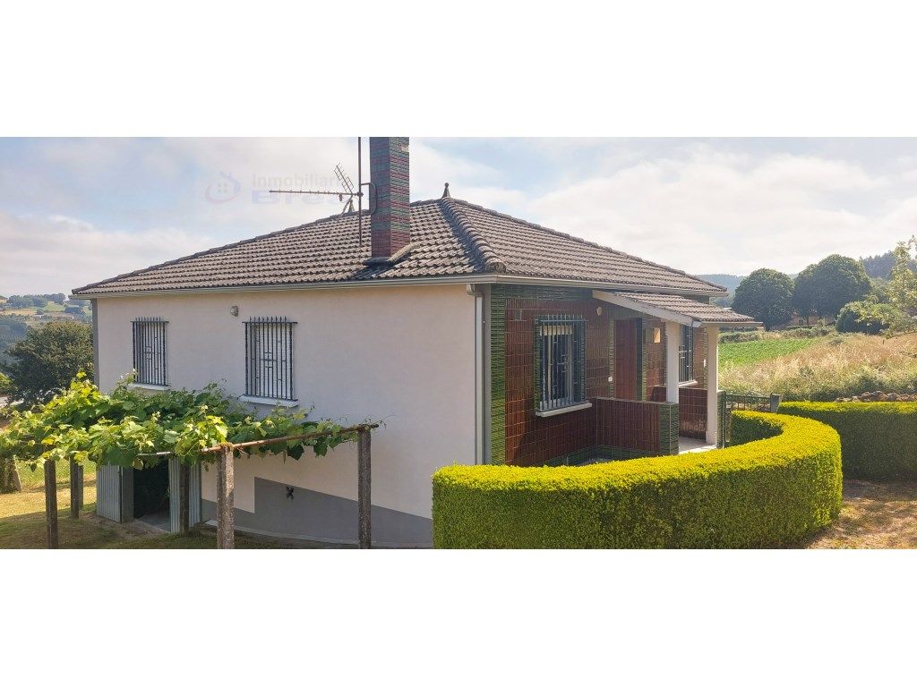 Vista exterior de Casa o xalet en venda en Lalín