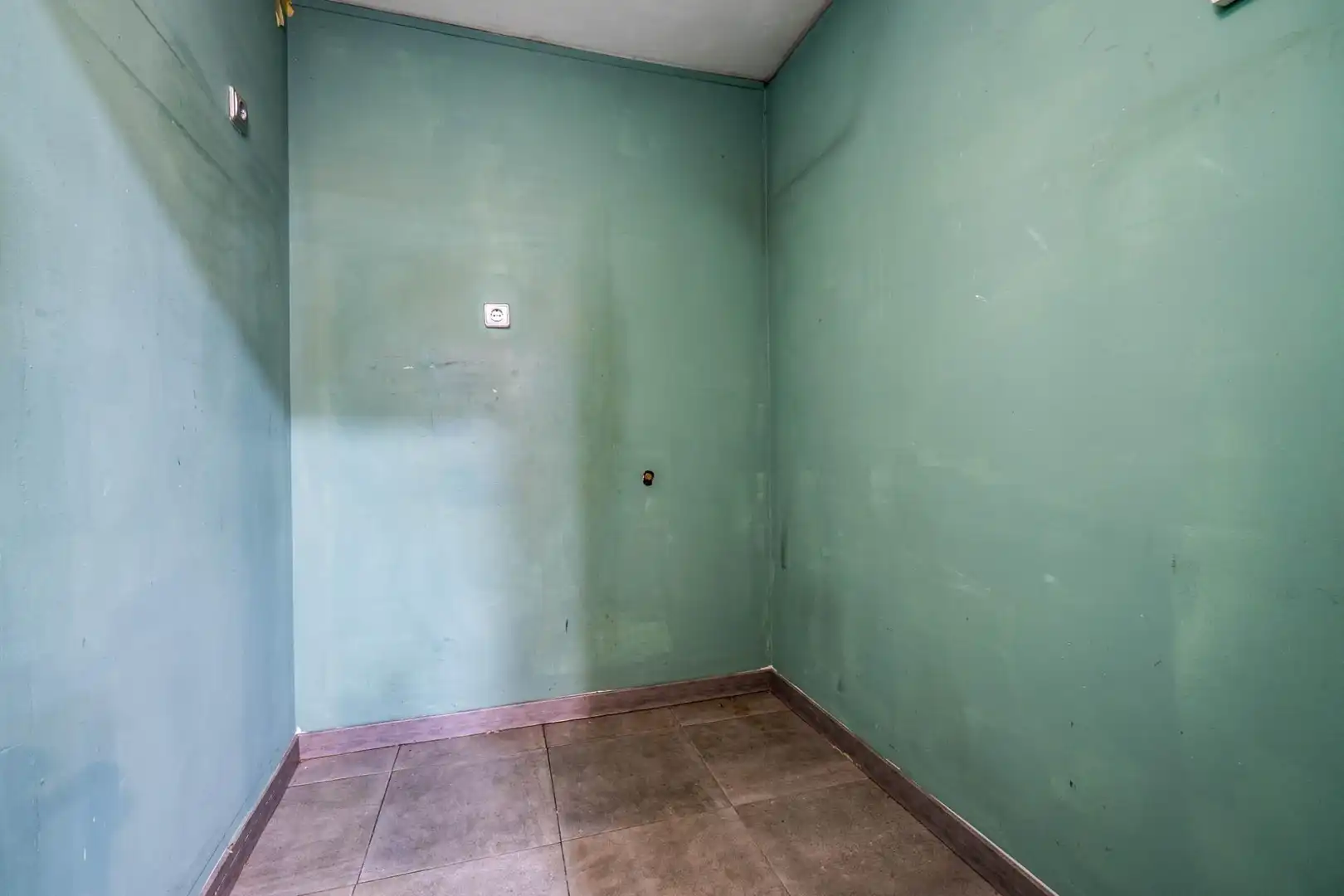 Local en venta en Armilla con Aire acondicionado