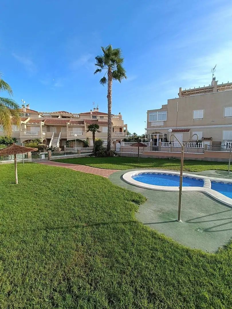 Casa a schiera con terrazza in vendita a Orihuela Costa