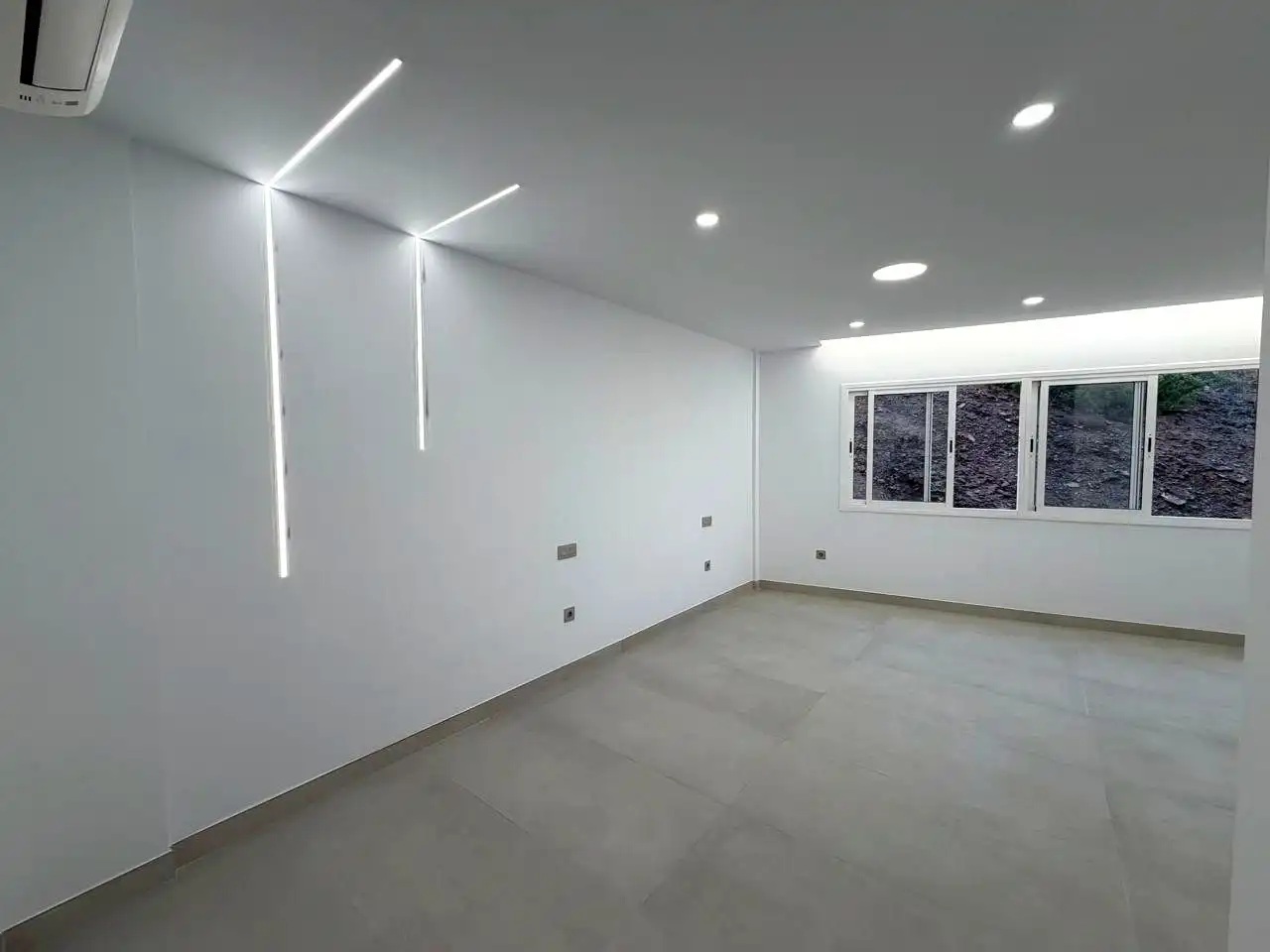 Piso de alquiler en San Bartolomé de Tirajana con Aire acondicionado, Terraza y Internet