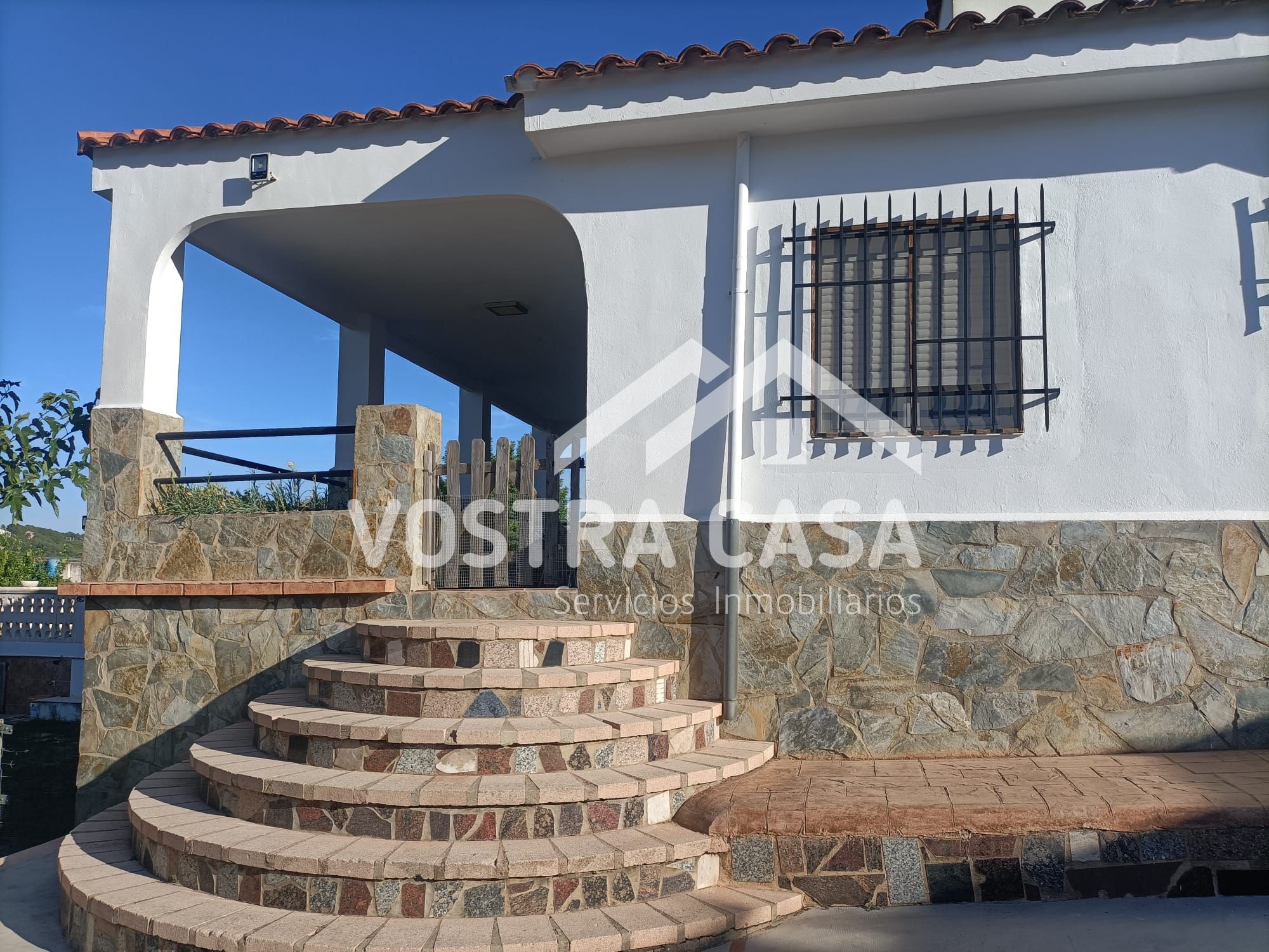 Vista exterior de Casa o chalet en venta en Chiva con Aire acondicionado y Piscina