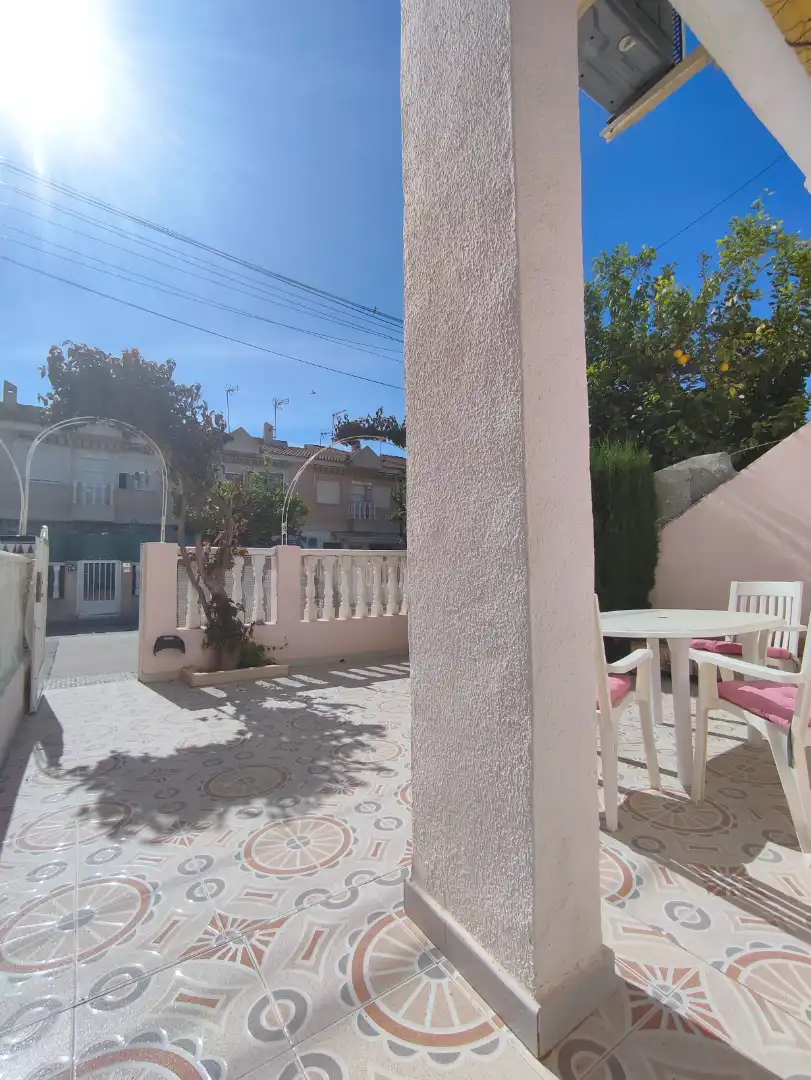 Jardín de Casa adosada en venta en San Pedro del Pinatar con Aire acondicionado, Calefacción y Jardín privado