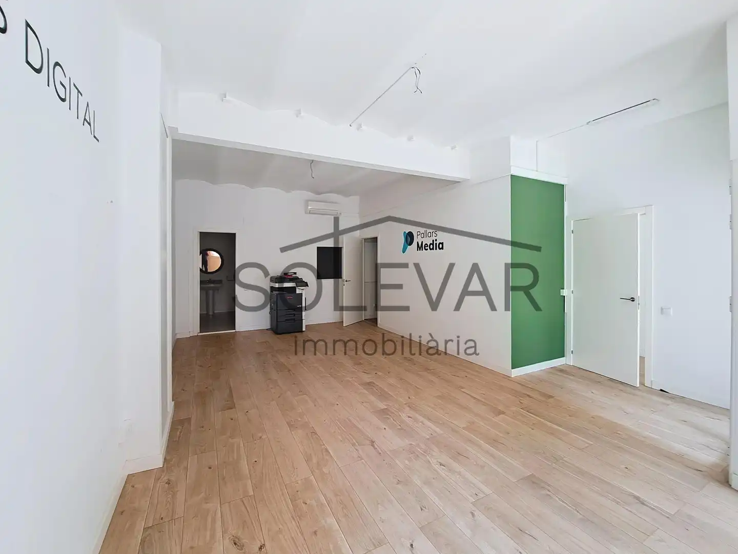 Local comercial en venda a Carrer de Barcelona