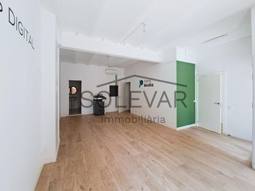 Local commercial à vendre à Carrer de Barcelona
