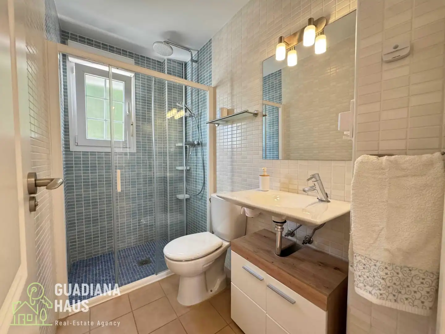 Baño de Apartamento en venta en Ayamonte con Terraza y Trastero