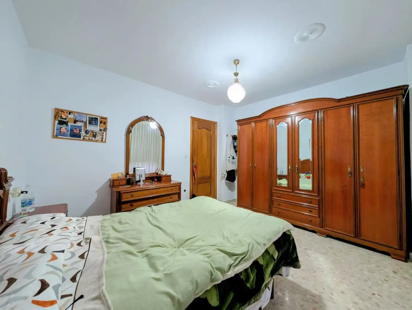 Dormitori de Casa o xalet en venda en Loja amb Aire condicionat, Terrassa i Traster