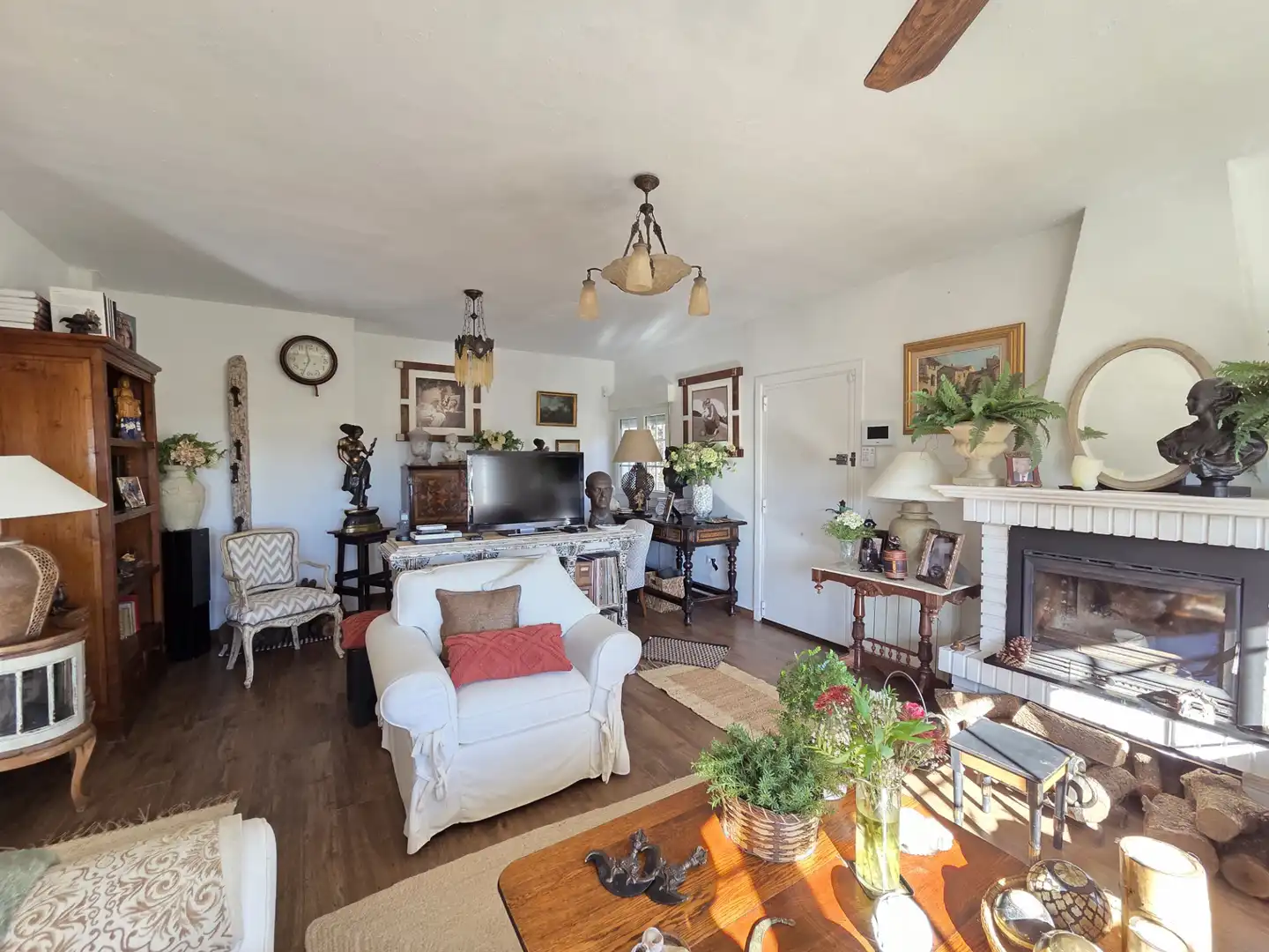 Sala de estar de Casa o chalet en venta en Santa María de la Alameda con Calefacción, Jardín privado y Amueblado