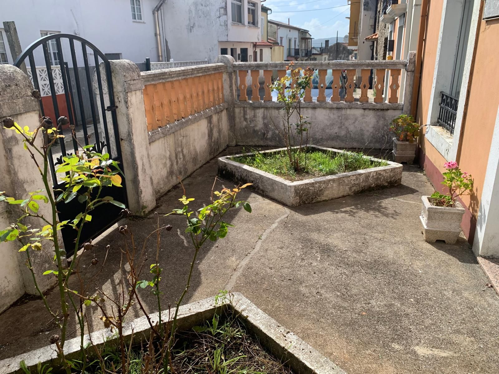 Terrassa de Casa adosada en venda en Fene amb Jardí privat i Moblat