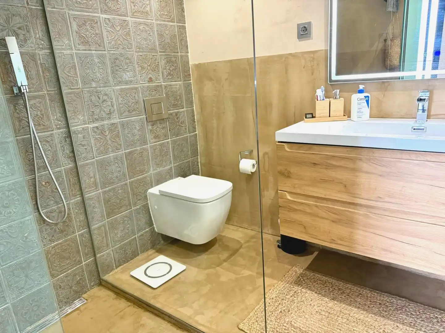 Baño de Finca rústica en venta en Ojén con Aire acondicionado, Terraza y Trastero