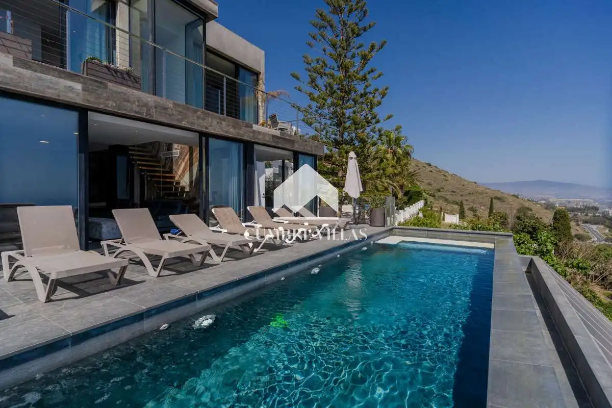 Exterior view of Houses for sale in Salobreña  with Private garden, Terrace and Storage room