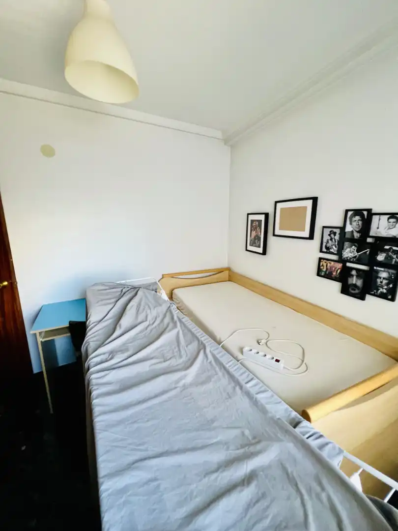 Habitación de Piso en venta en Zaragoza con Calefacción, Amueblado y Horno