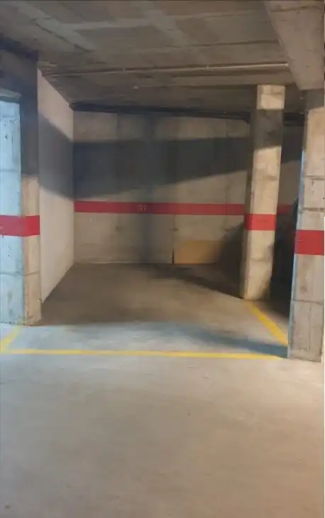 Aparcament en venda a Bescanó