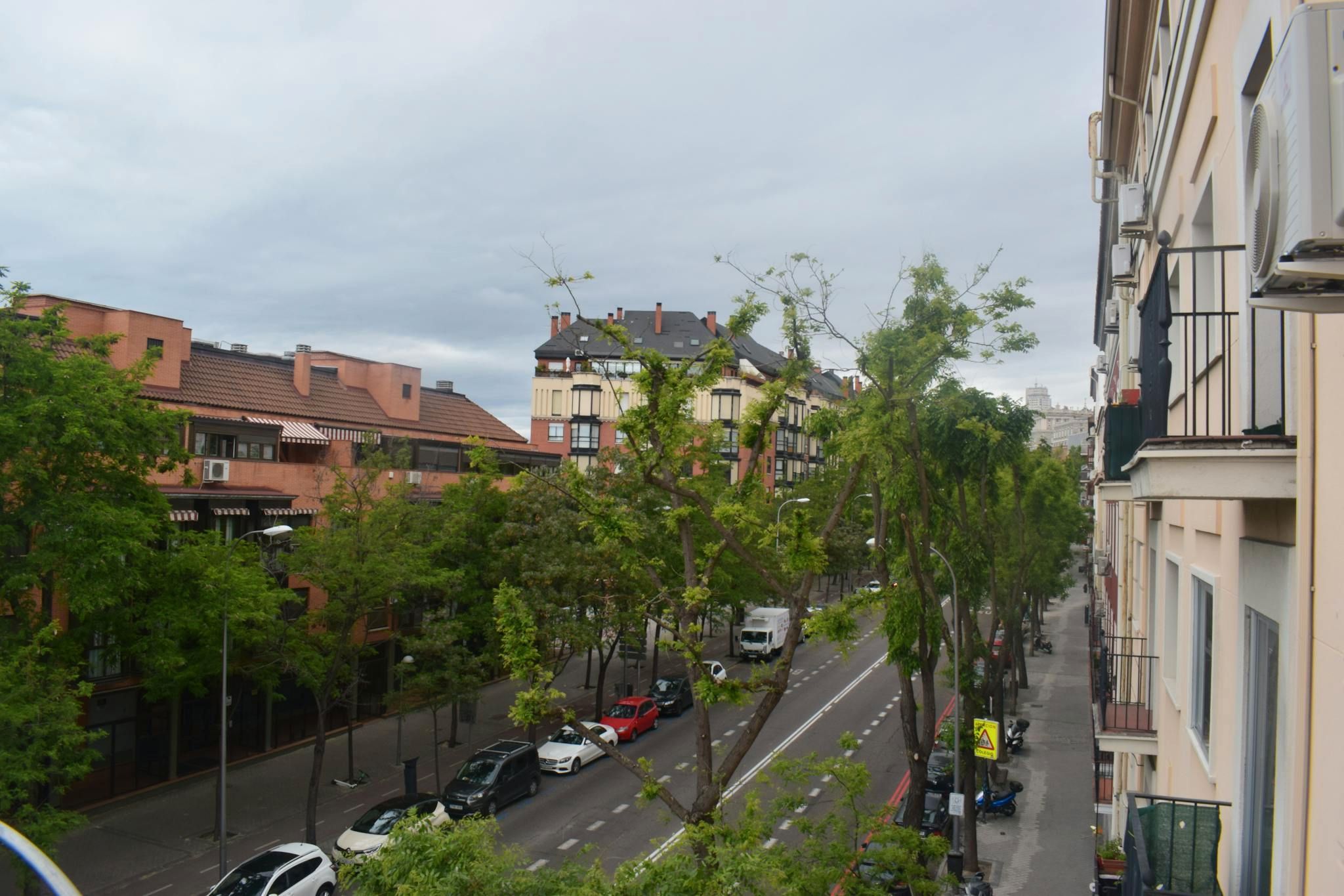 Vista exterior de Pis de lloguer en  Madrid Capital amb Aire condicionat, Calefacció i Moblat