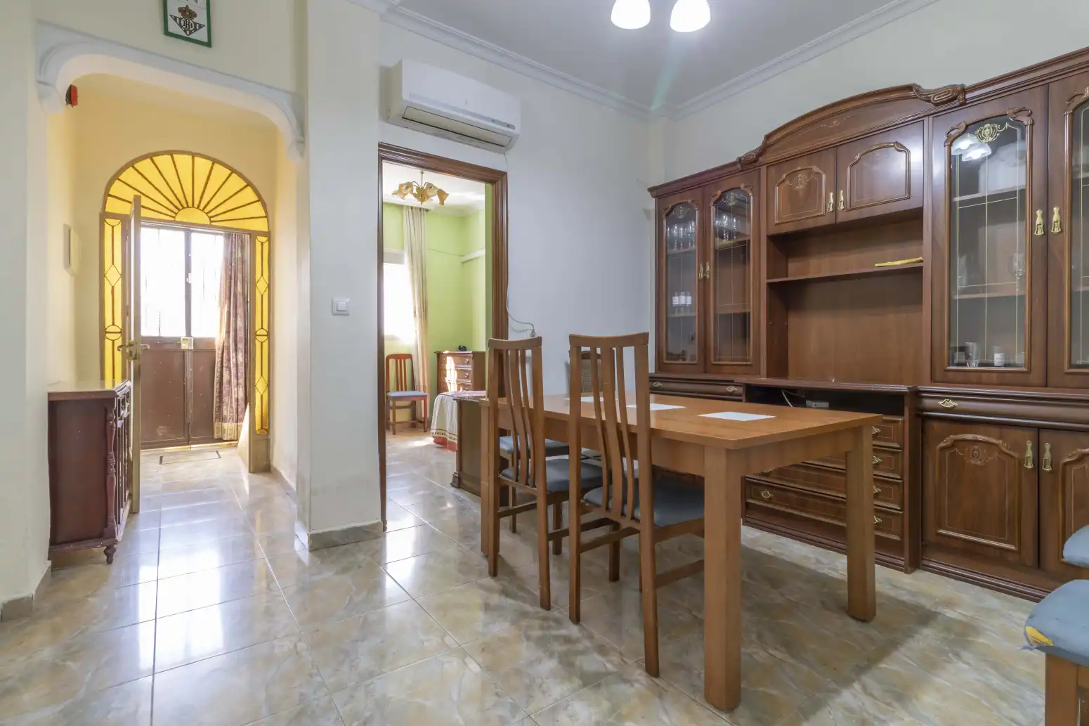 Comedor de Casa adosada en venta en Sevilla con Aire acondicionado