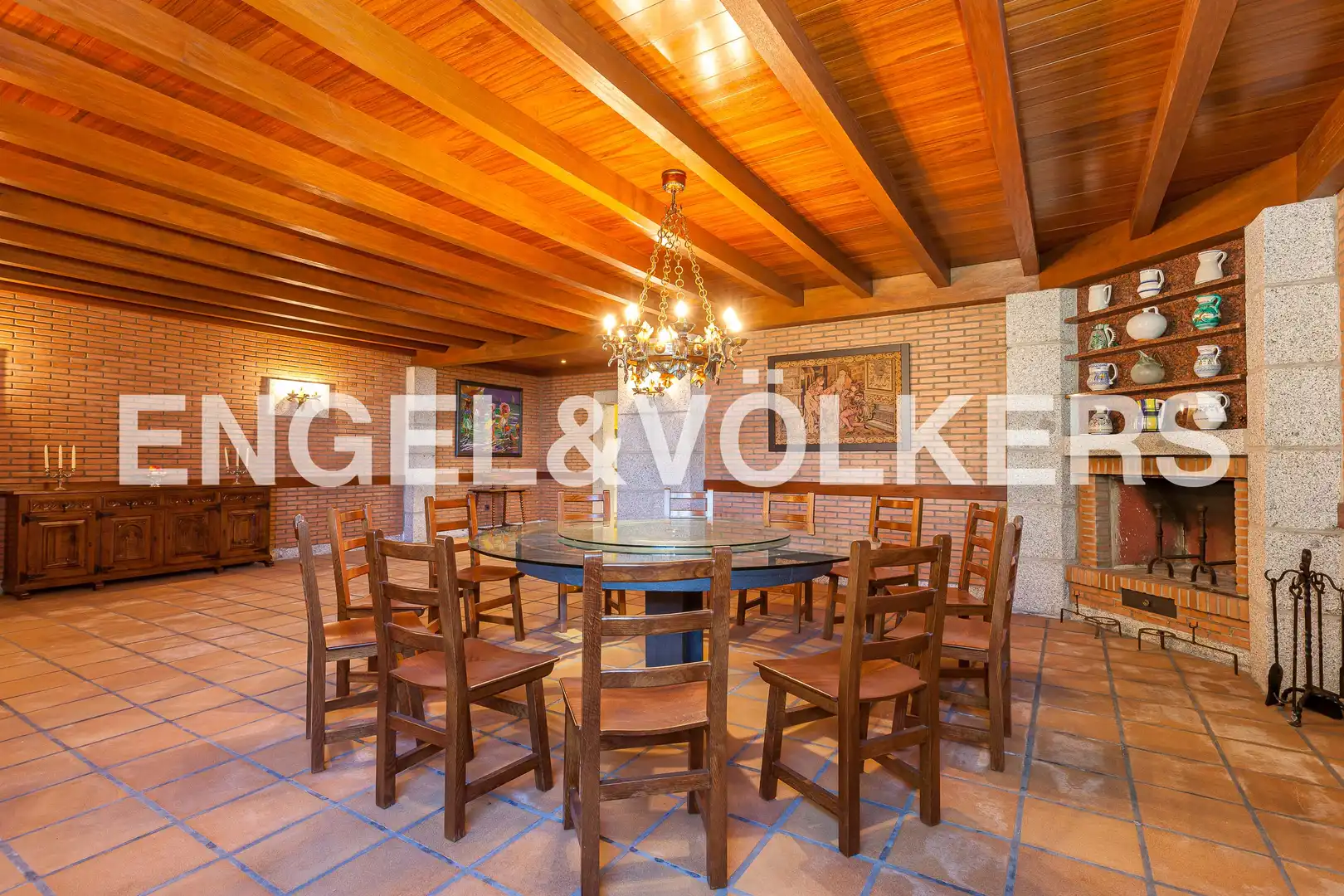 Comedor de Casa o chalet en venta en San Lorenzo de El Escorial con Calefacción
