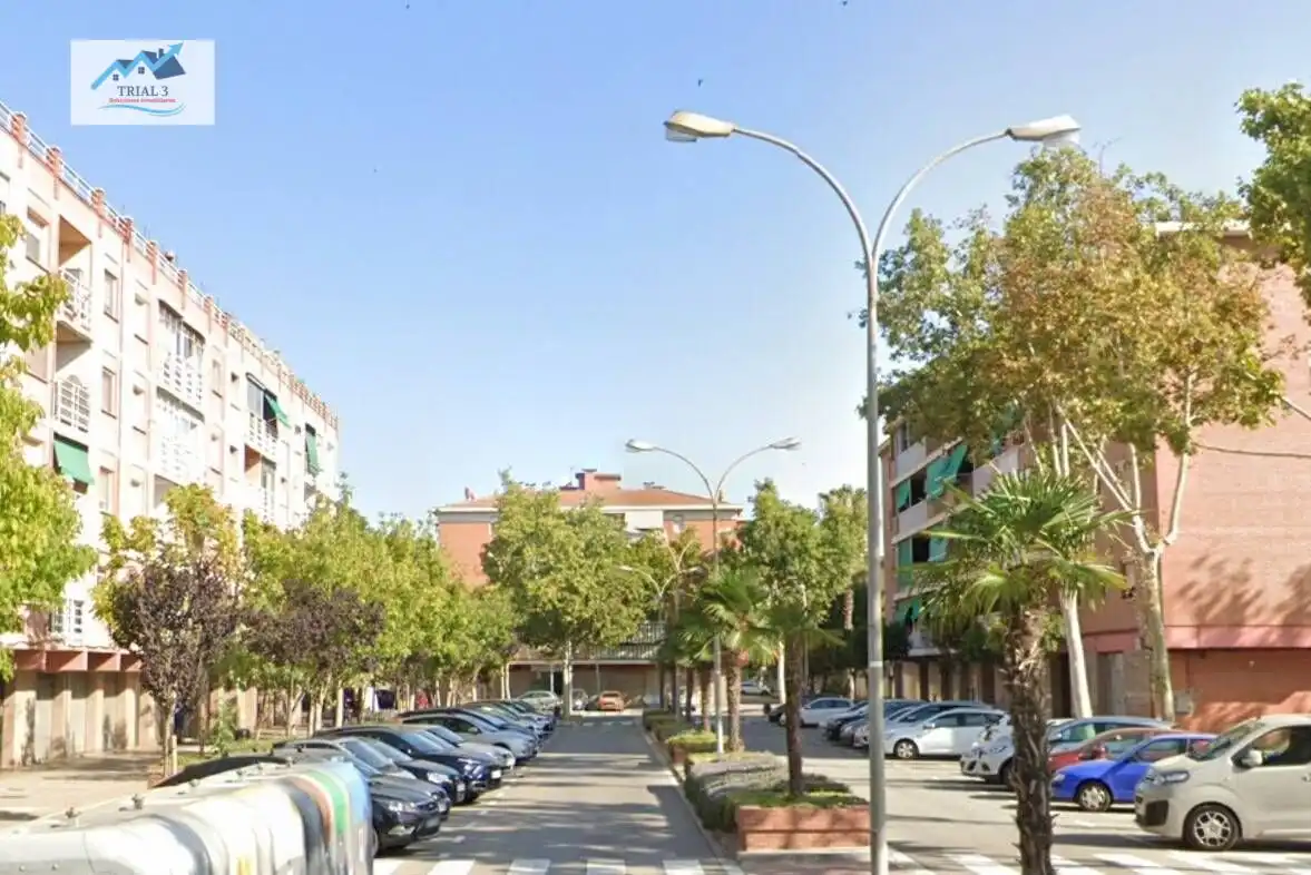 Flat with lift for sale in Avenida LLIBERTAT, imagen 2