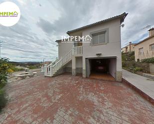 Vista exterior de Casa o xalet en venda en Piera amb Aire condicionat, Terrassa i Piscina