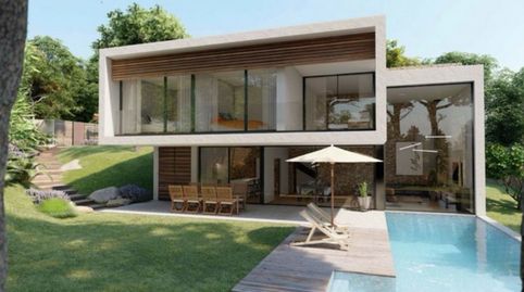 Villa de obra nueva con impresionantes vistas abiertas en una de las mejores urbanizaciones de Calpe