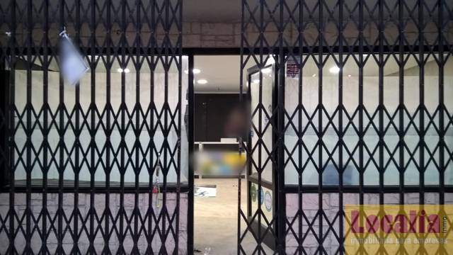 Local comercial en Alquiler en Plaza Francisco Perojo Cagigas en Solares - Valdecilla