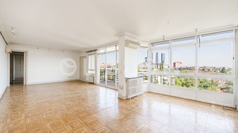 Foto 5 de Apartament en venda a Nueva España, Madrid Capital