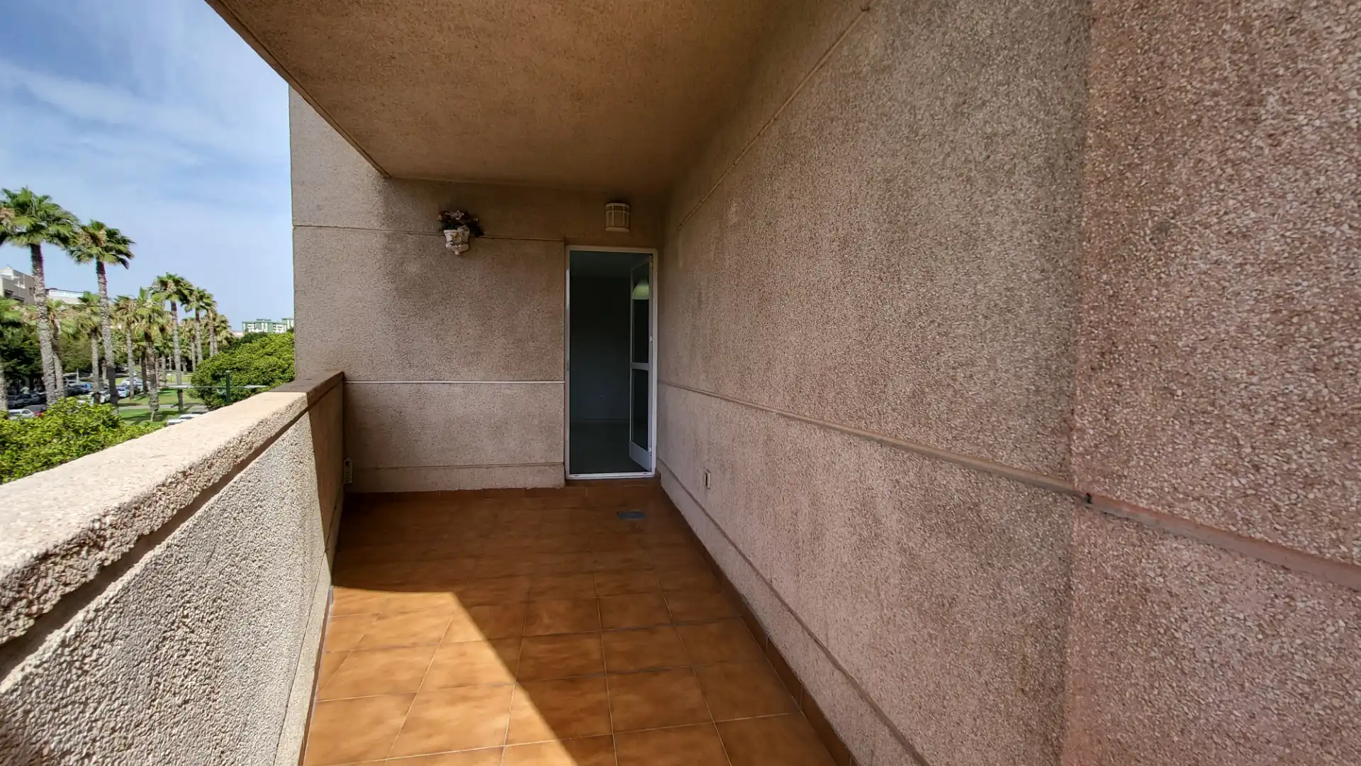 Piso en venta en Calle Andrómeda, El Cónsul - Ciudad Universitaria - El Romeral