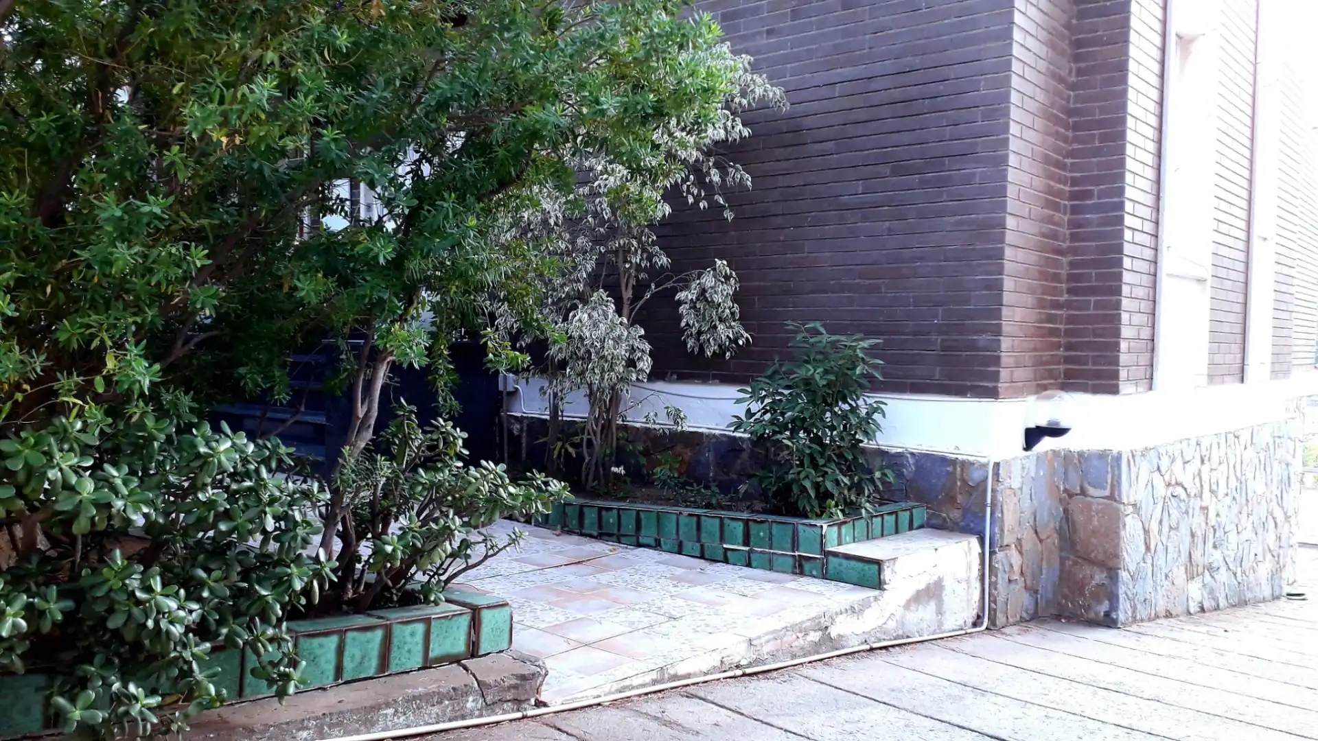 Vista exterior de Casa o xalet en venda en Castelldefels amb Aire condicionat, Calefacció i Jardí privat
