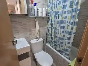 Baño de Dúplex en venta en Vic con Calefacción, Terraza y Horno