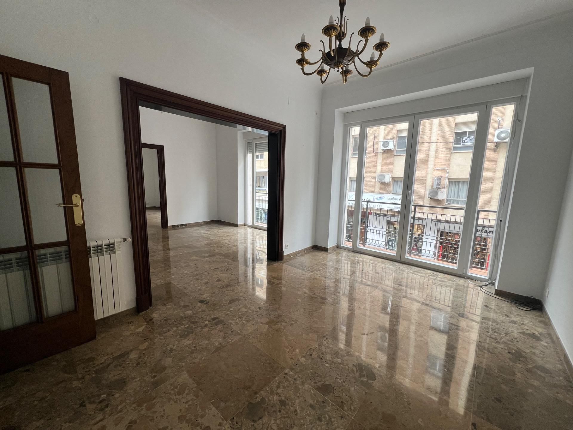 Sala de estar de Piso de alquiler en  Córdoba Capital con Aire acondicionado, Calefacción y Terraza