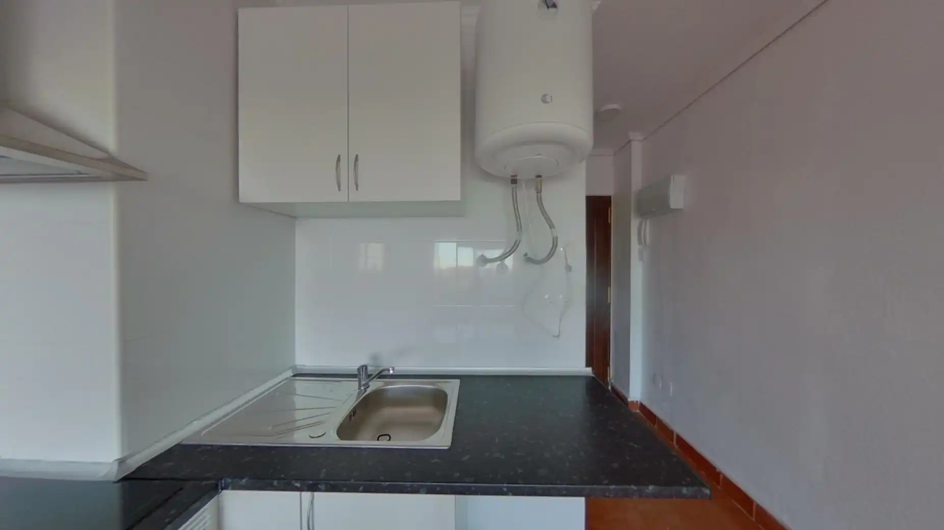 Cocina de Estudio en venta en Torremolinos con Piscina comunitaria
