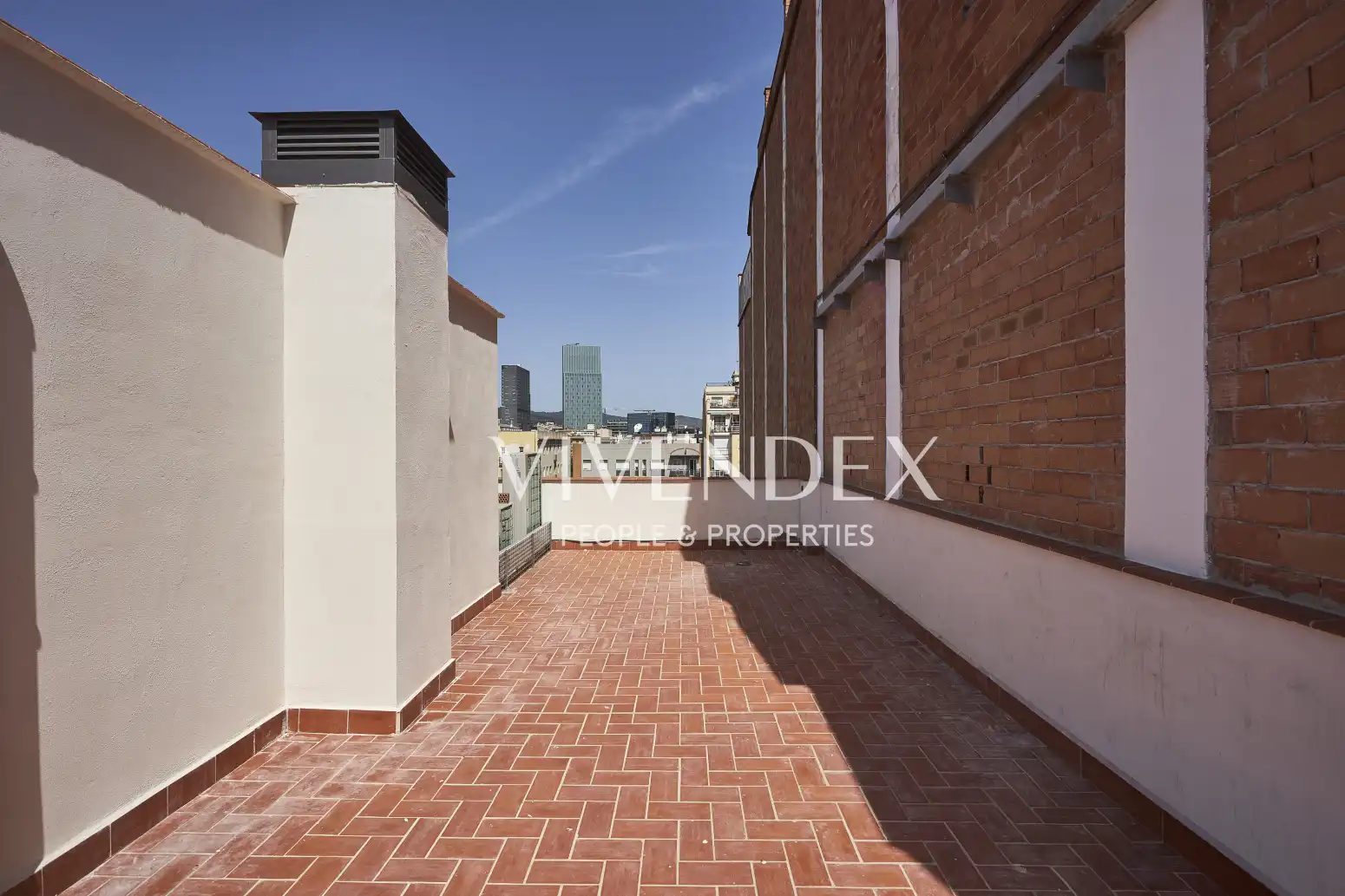 Terraza de Ático en venta en Barcelona con Calefacción y Terraza