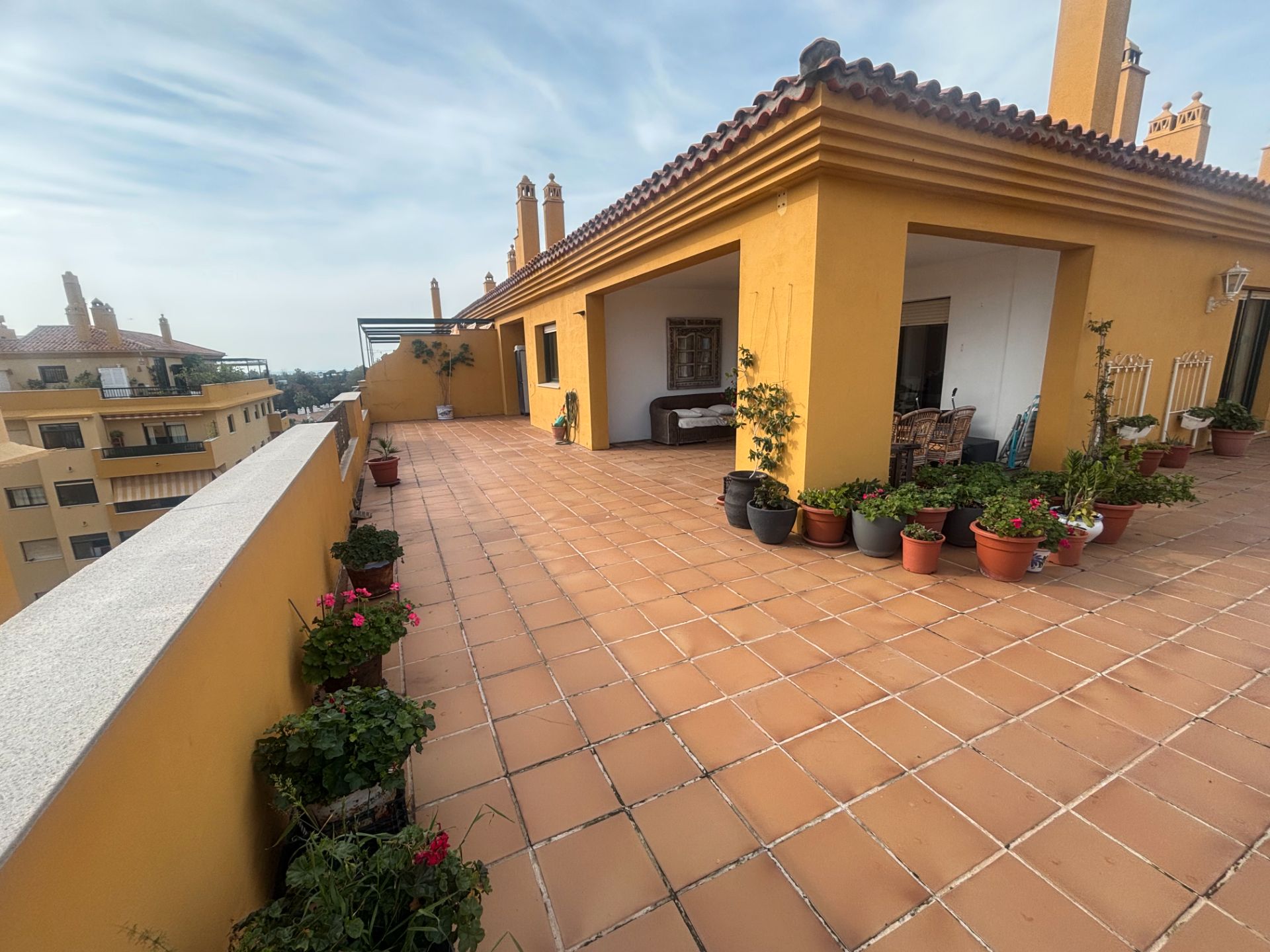 Terrassa de Àtic de lloguer en Marbella amb Aire condicionat, Terrassa i Moblat
