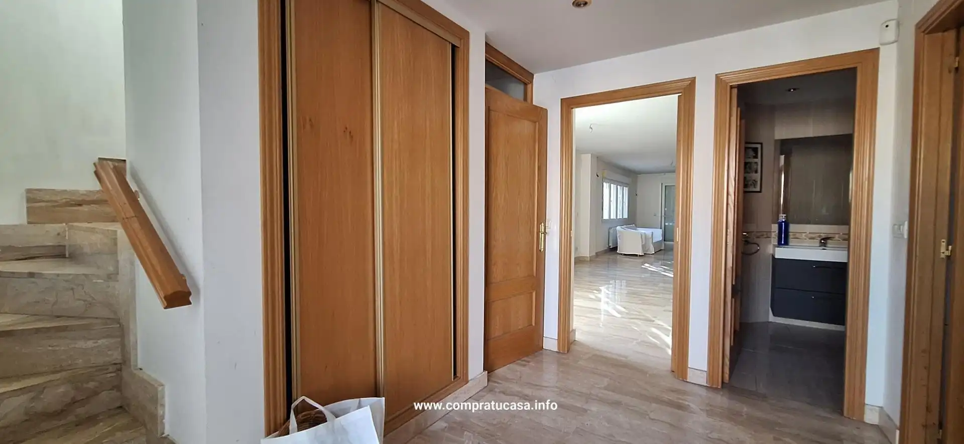 Casa adosada en venta en Calle MISTRAL, Encinillas