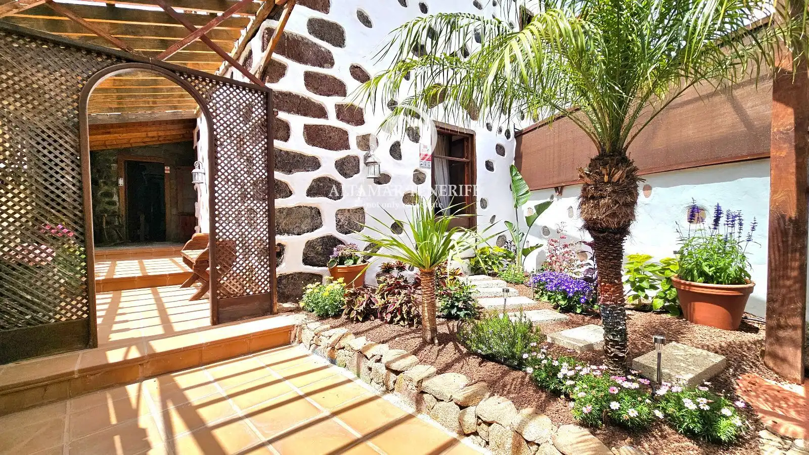 Terraza de Casa adosada en venta en Santiago del Teide con Terraza, Trastero y Amueblado