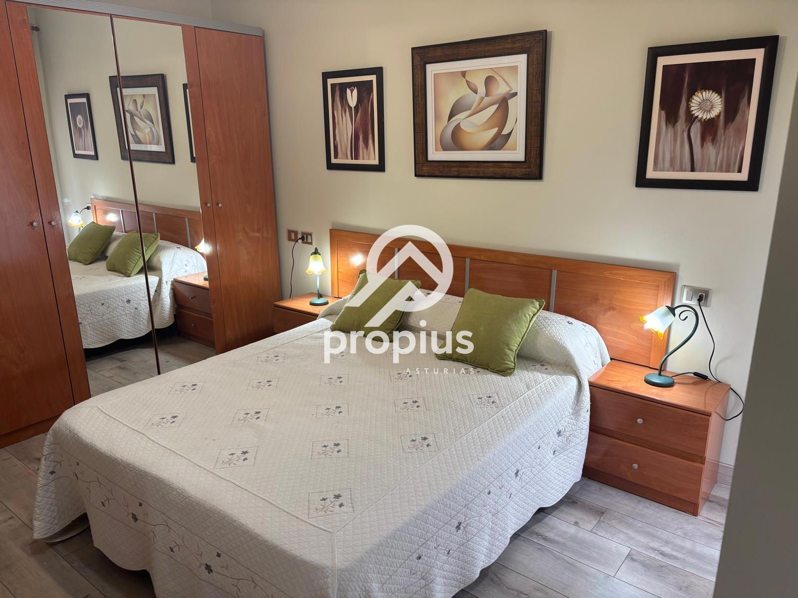 Bedroom of Flat to rent in Oviedo   with Heating, Parquet flooring and Terrace