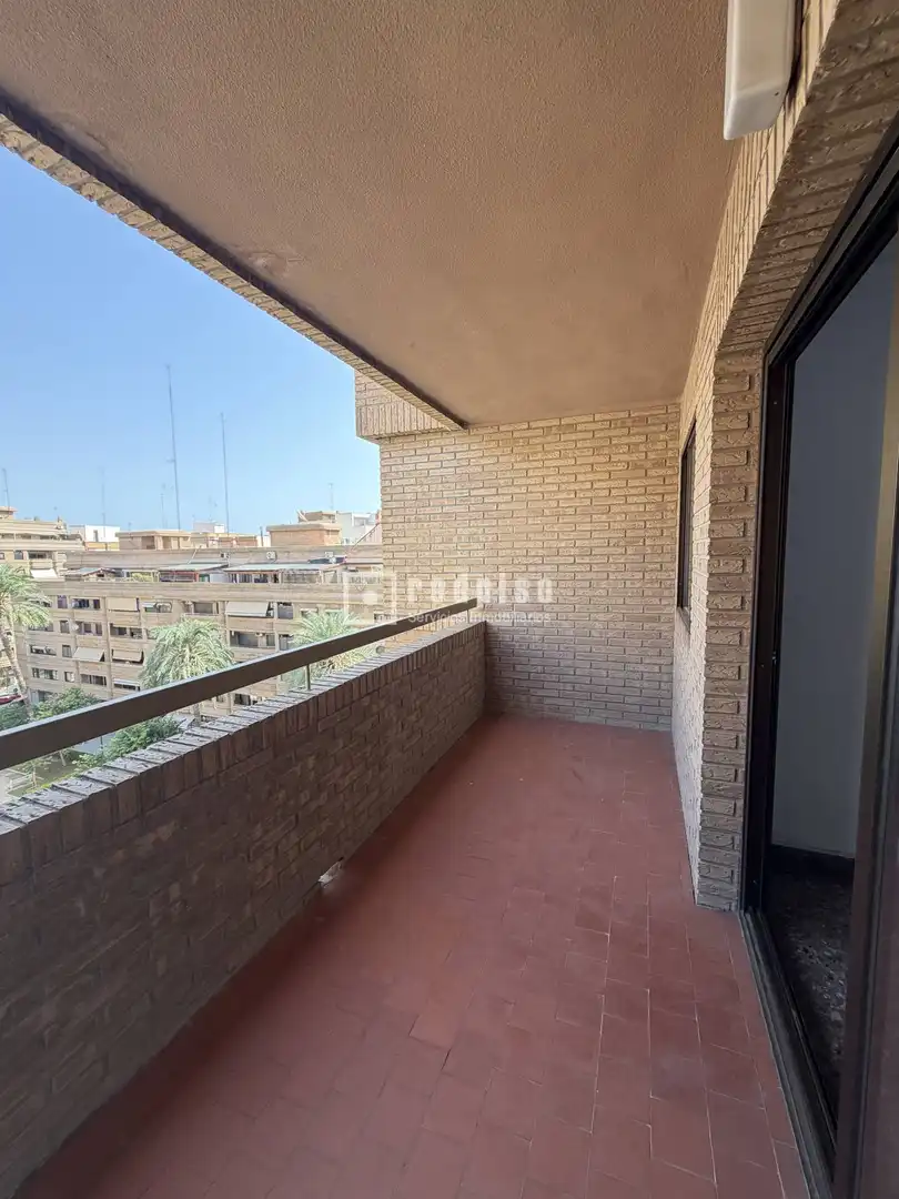 Flat for sale in del Doctor Garcia Donato, imagen 3