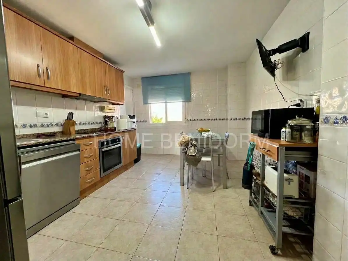 Cocina de Piso en venta en La Nucia con Terraza, Trastero y Piscina comunitaria