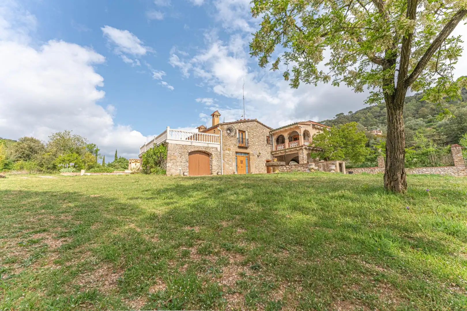 Exterior view of Country homes for sale in Figueres  with Private garden, Terrace and Swimming Pool