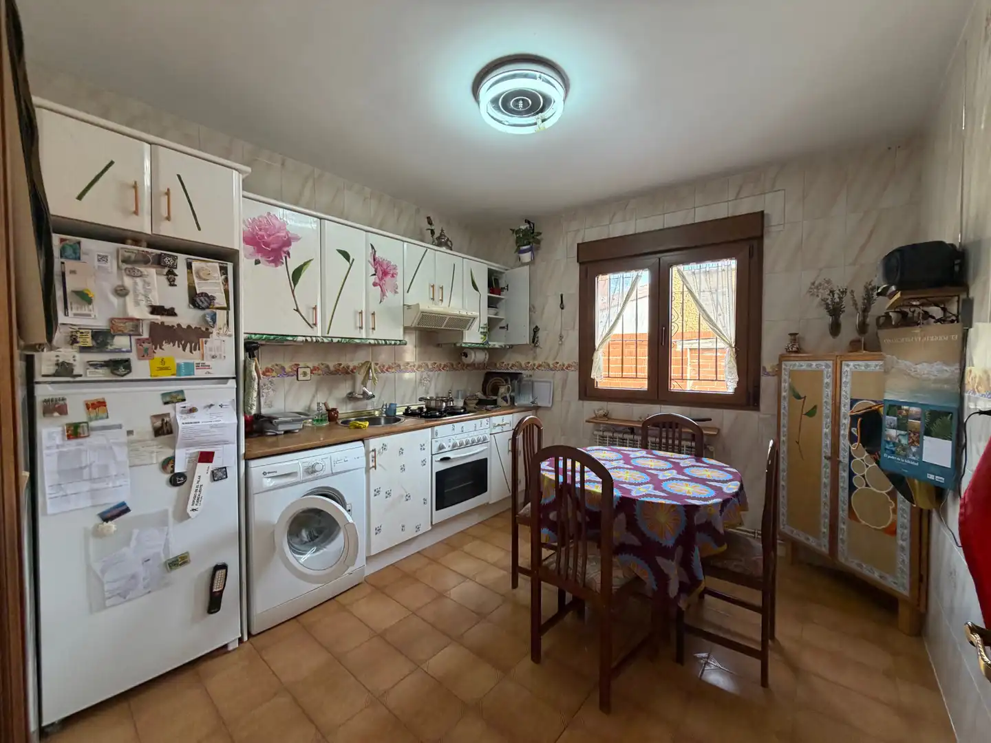 Kitchen of Houses for sale in Tordehumos  with Heating, Terrace and Storage room