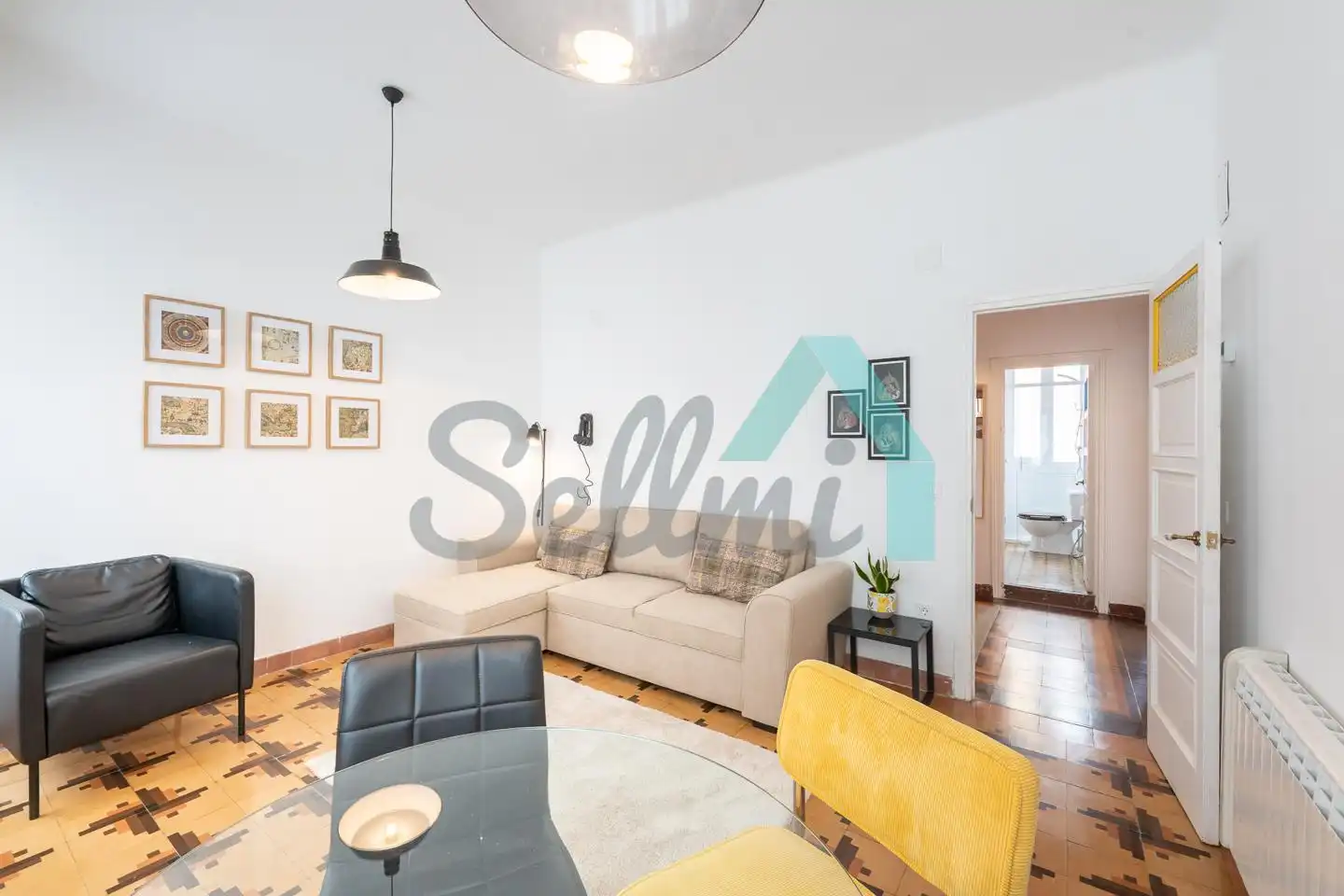 Living room of Flat for rent in Gijón   with Heating, Terrace and Furnished
