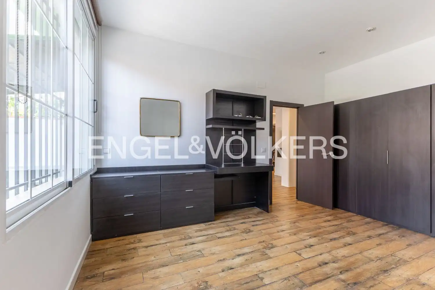 Bedroom of Flat for rent in Valencia  with Air Conditioner, Heating and Terrace