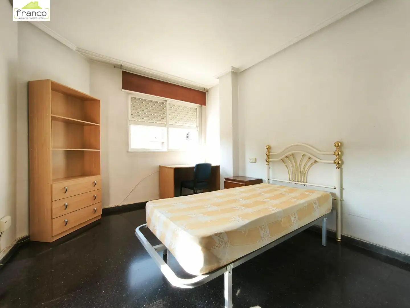 Habitación de Piso en venta en Murcia con Amueblado