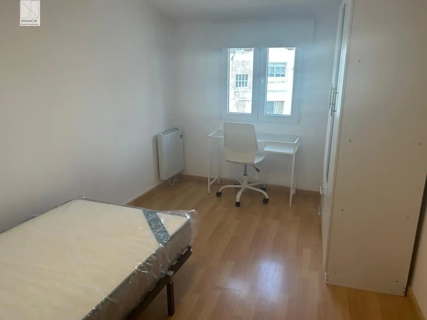 Bedroom of Flat for rent in Santiago de Compostela   with Heating and Furnished