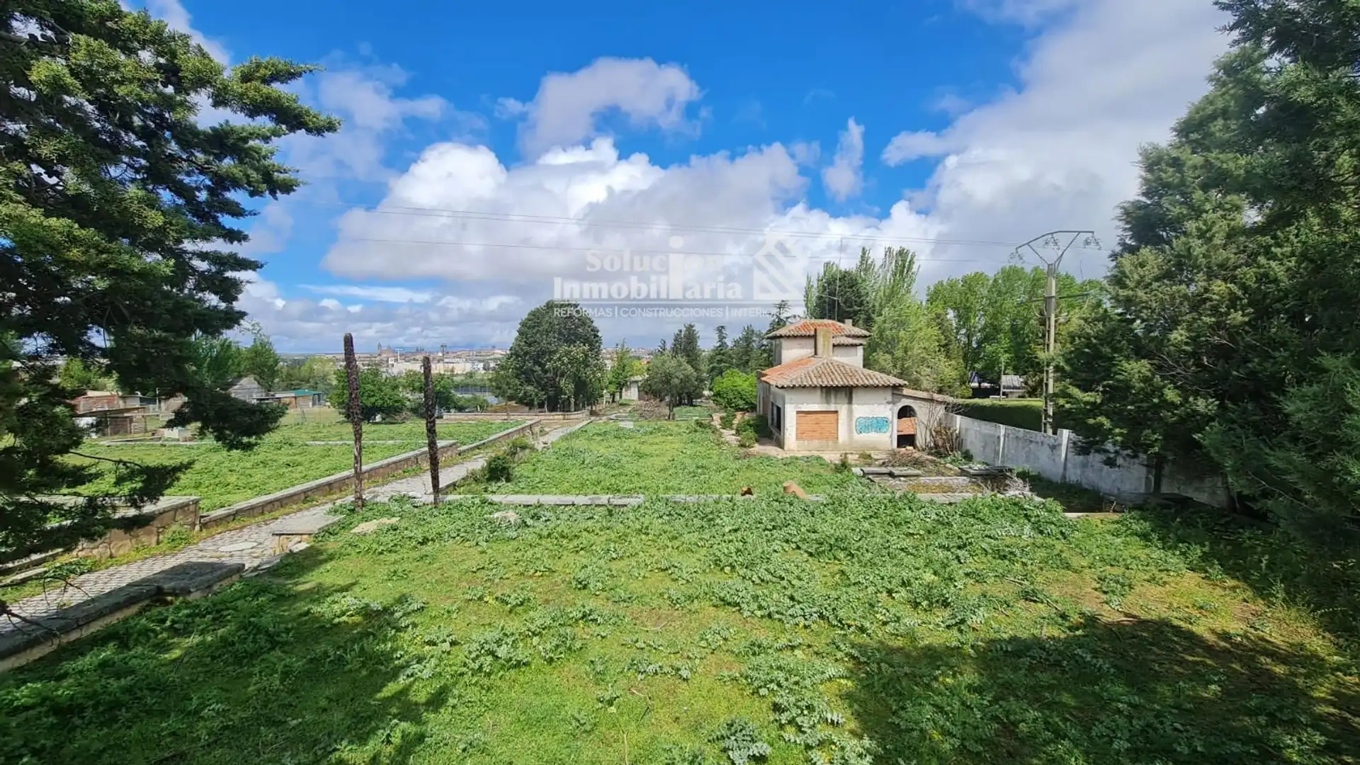 Casa o chalet en venta en Santa Marta de Tormes con Parquet, Piscina y Horno