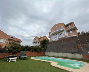 Swimming pool of House or chalet for sale in Aranjuez  with Air Conditioner, Heating and Private garden